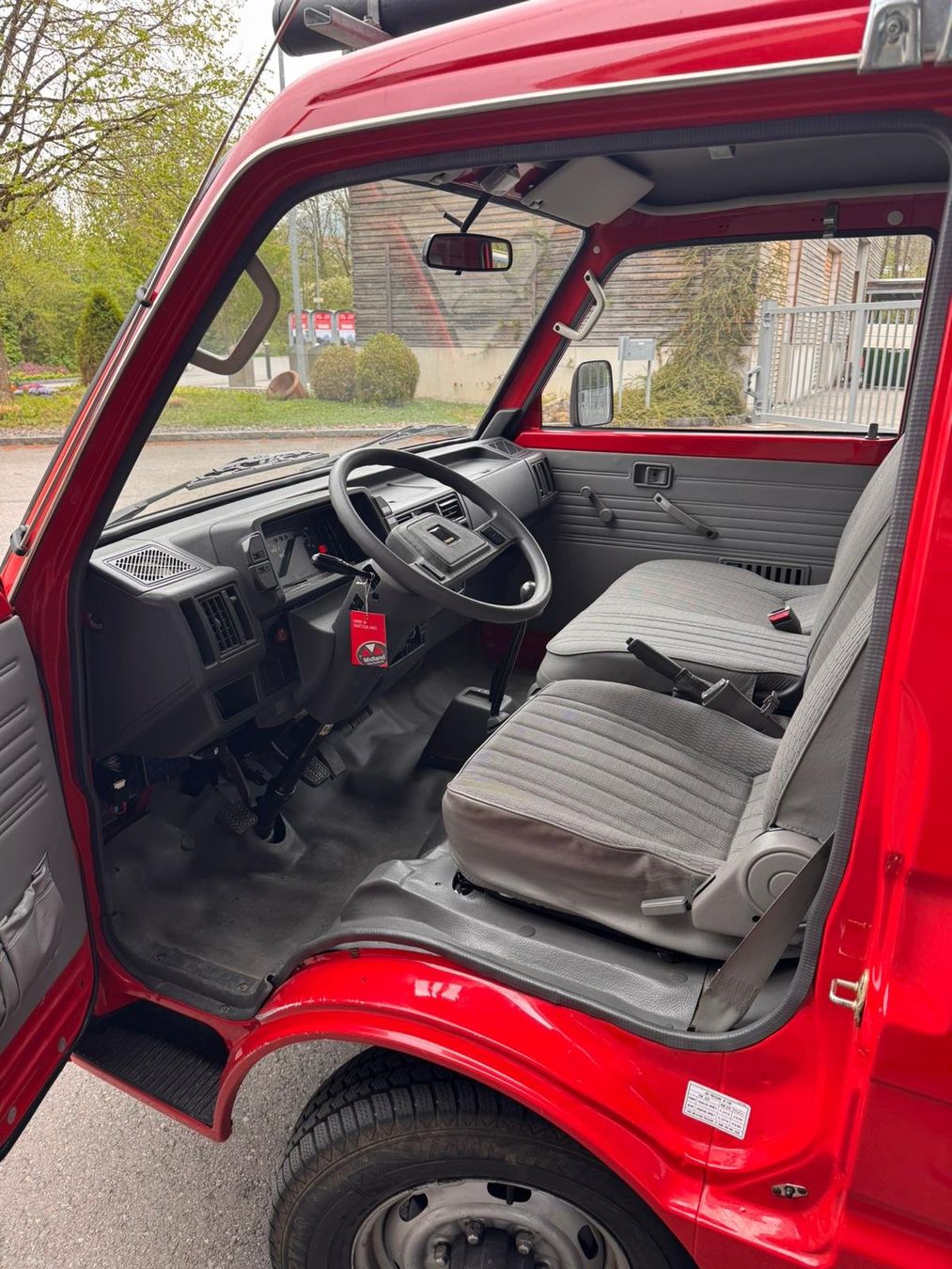 Mazda Autos: Mazda E 2000 I 4x4 – Gebraucht aus Steffisburg von Fwst 1