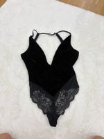 Bodysuit Samt Spitze Schwarz Grösse XS neu mit Etikett