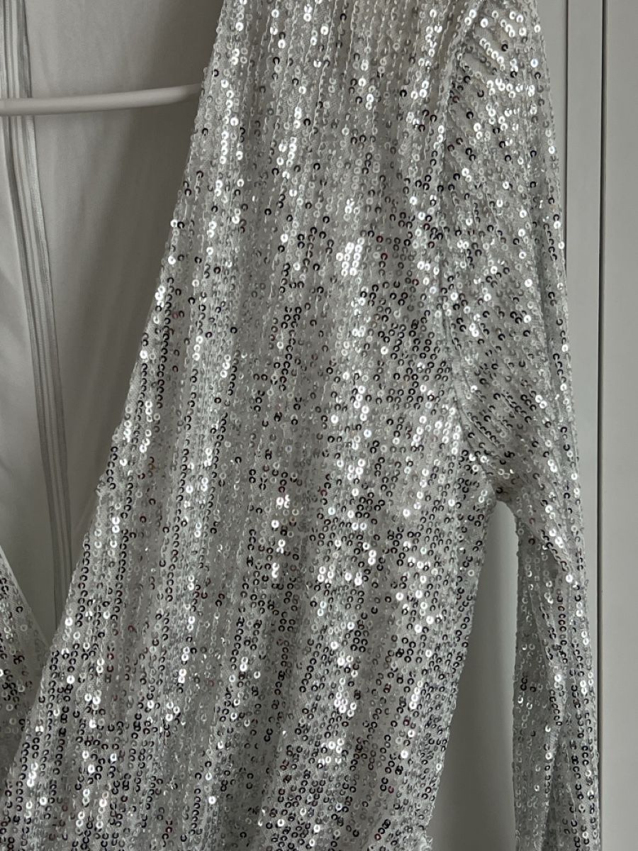 Vestiti: Robe blanche argentée à paillettes, M – Usato da Renens VD venduto da sar_bwz5 4