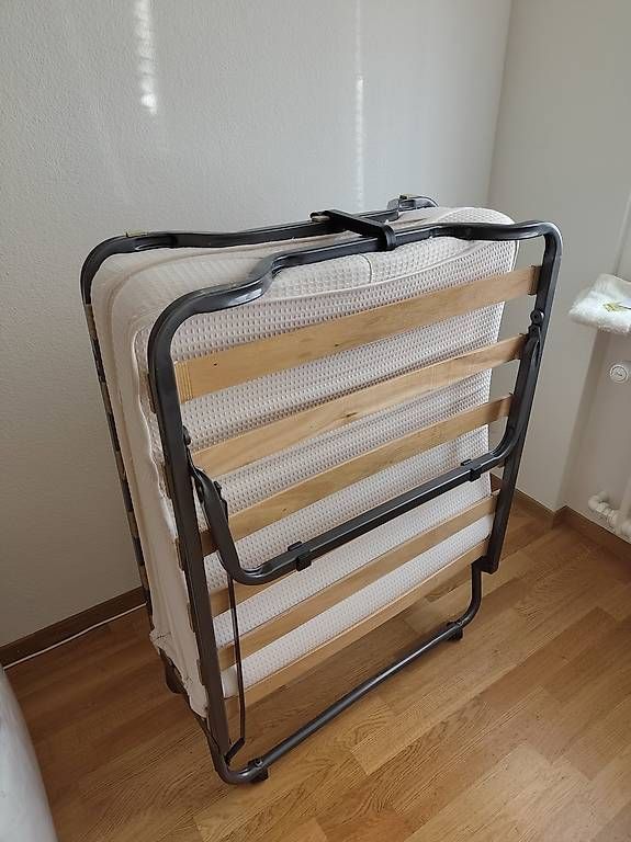 Betten: Klappbett(en) 200x80cm – Gebraucht aus Zürich von fre_h7zc