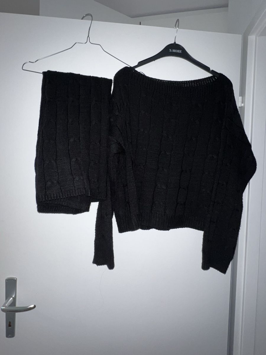Lotti di vestiti: Schwarzes Strick Set, Pullover und Rock – Nuovo (secondo la descrizione) da Biel/Bienne venduto da Peeeep10