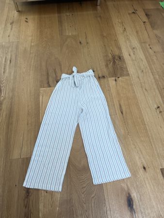Stoffhose Pull&Bear gestreift mit Bindegurt Grösse XS