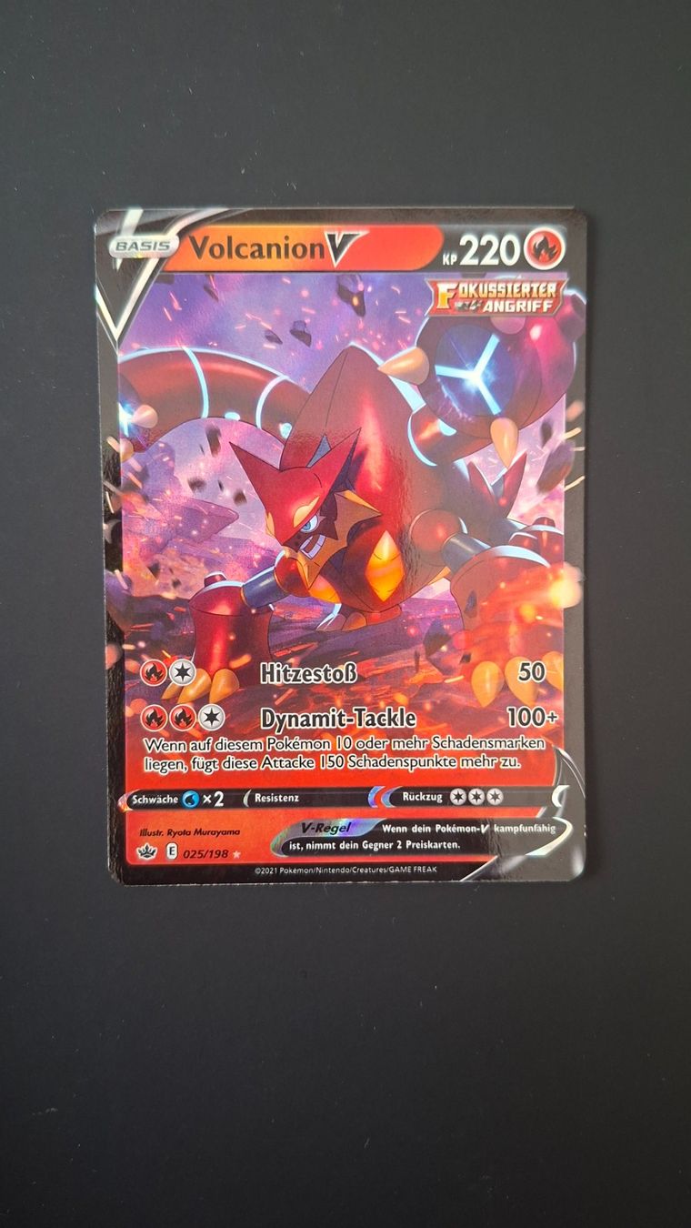 Pokémon Cartes à collectionner: Volcanion V #025 Chilling Reign DE – D'occasion à Biasca par Sara_Poke123