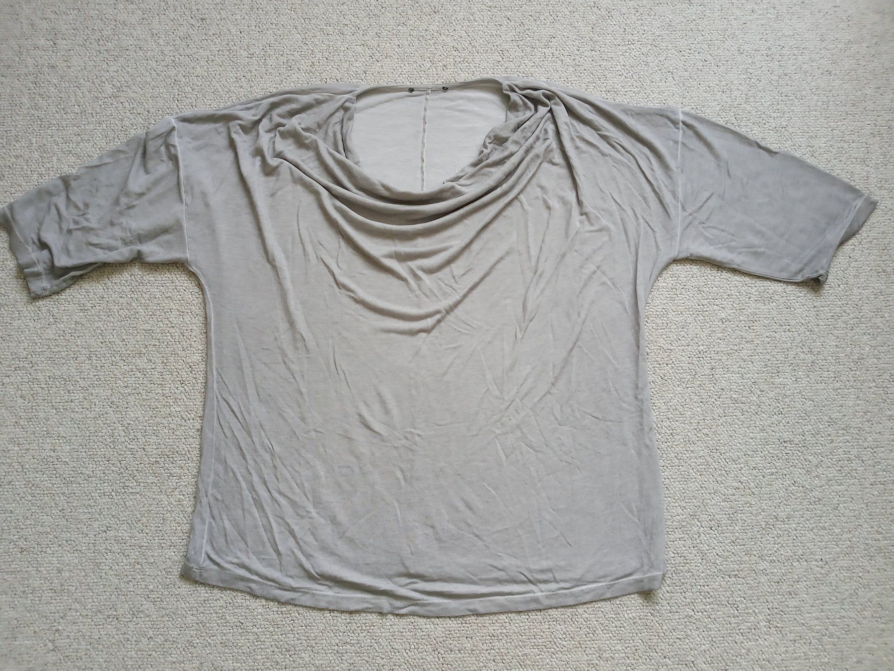T-shirt: Sweatshirt – Usato da Pfungen venduto da pegbob