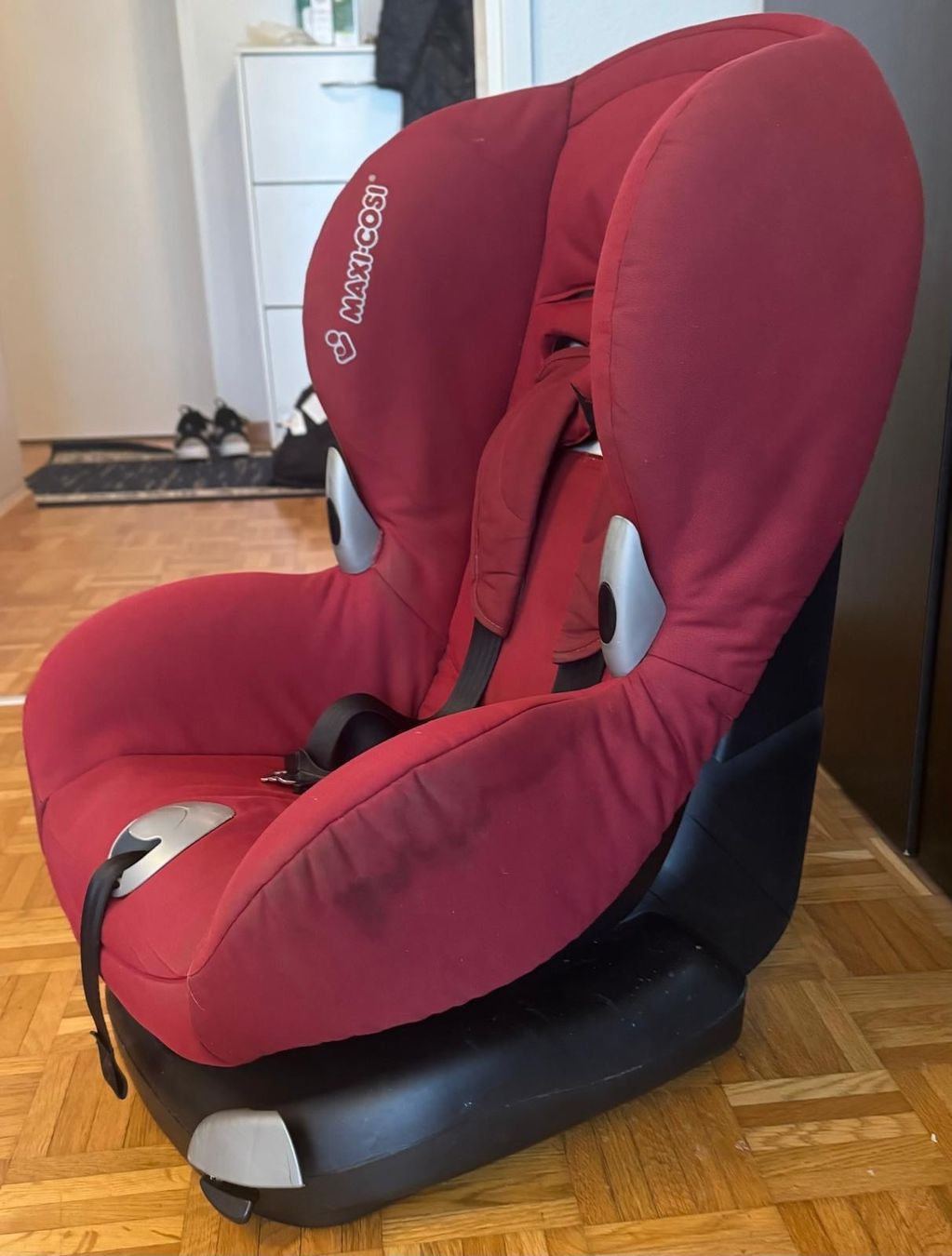 Maxi-Cosi Seggiolini per auto: Maxi-Cosi Autositz Kindersitz Rubi, bordeauxrot – Usato da Winterthur venduto da Lalacla 1