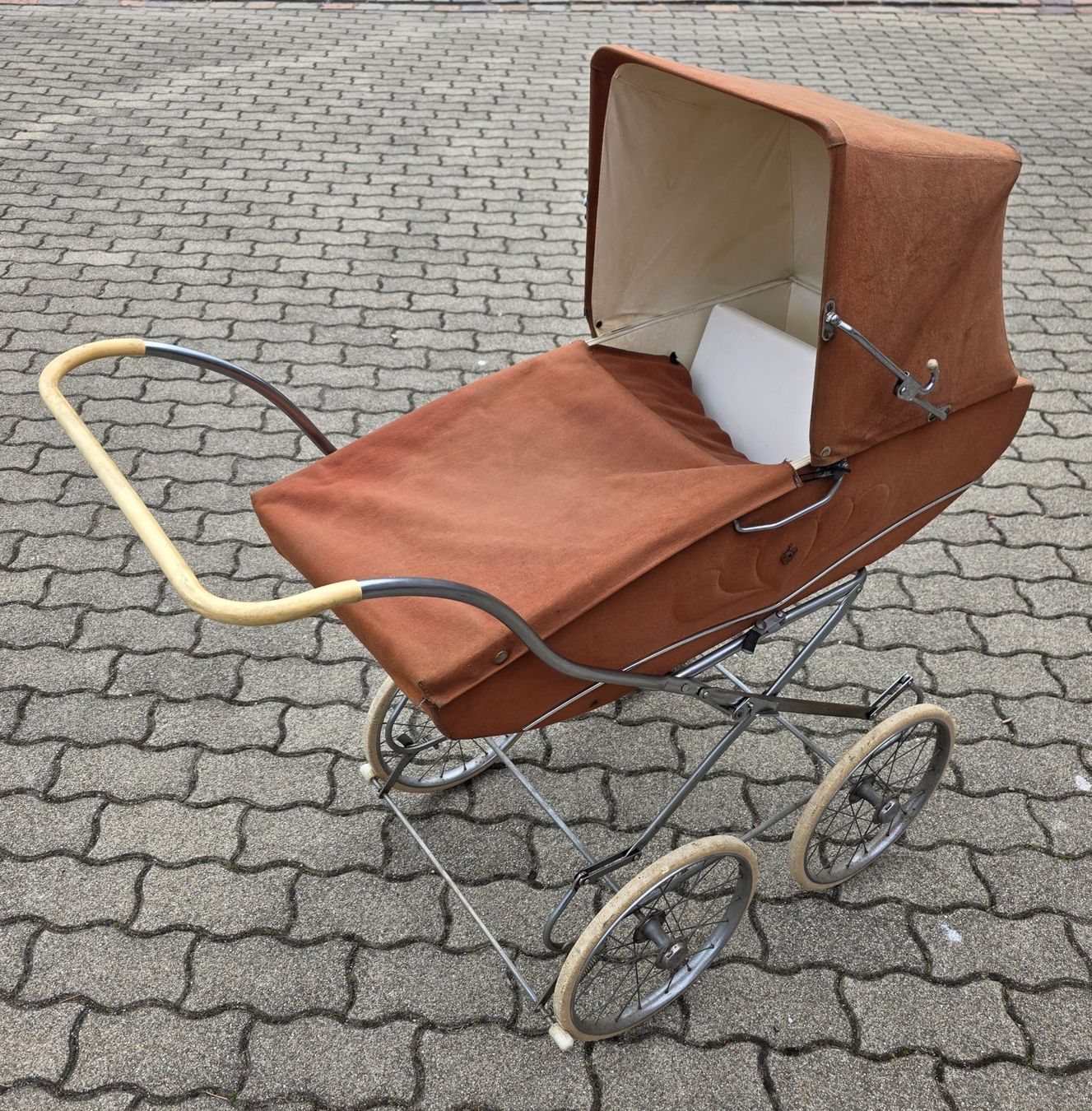 Wisa Gloria Carrozzine: WISA GLORIA Kinderwagen – Usato da Rheinsulz venduto da nostalgia91 2