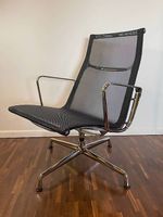 Chaise aluminium Eams EA