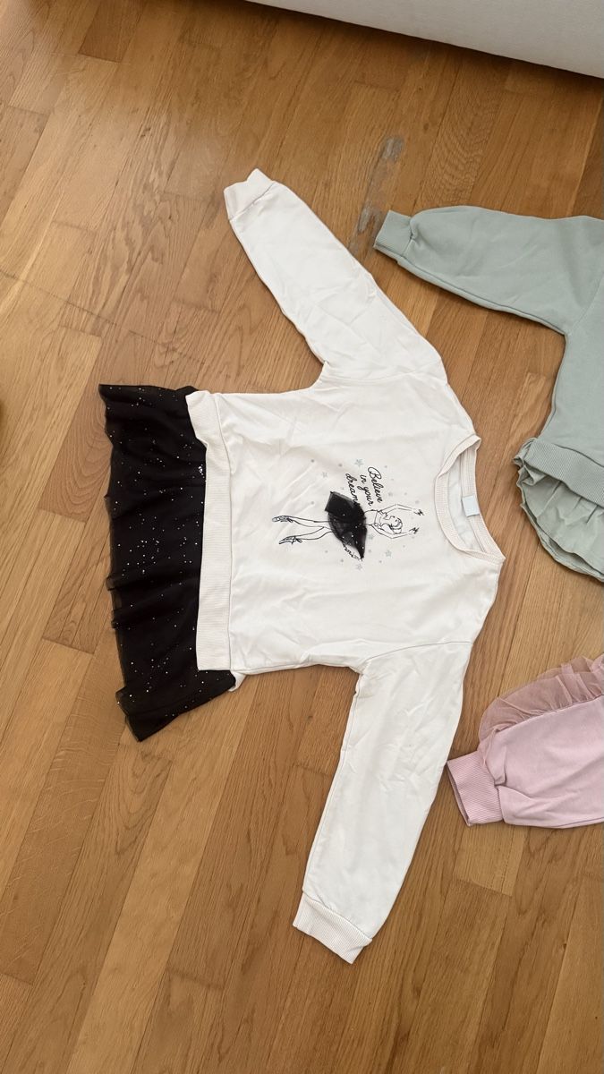 Maglioni & Felpe: 3 Mädchen Pullover – Usato da Glattfelden venduto da nur_xpw6 3