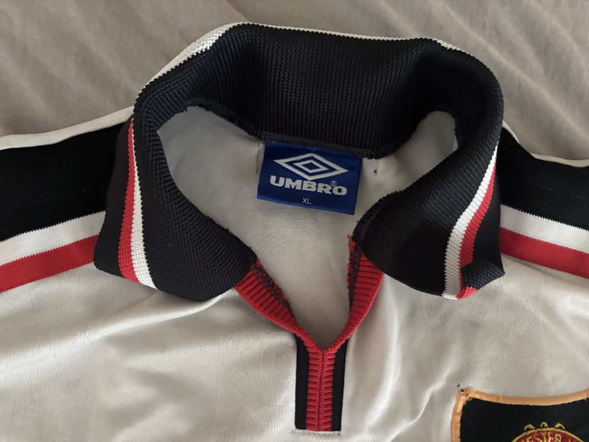 Umbro Canottiere & Pantaloni: Manchester United maillot – Usato da Le Grand-Saconnex venduto da focamix 2