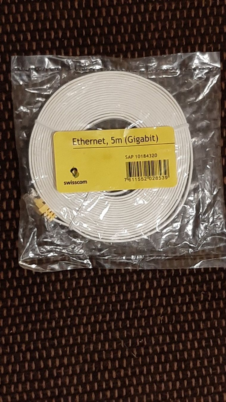 Cavi: Cavo Ethernet - piattina - 5 metri – Nuovo e nell'imballaggio originale da Porza venduto da ulletta1