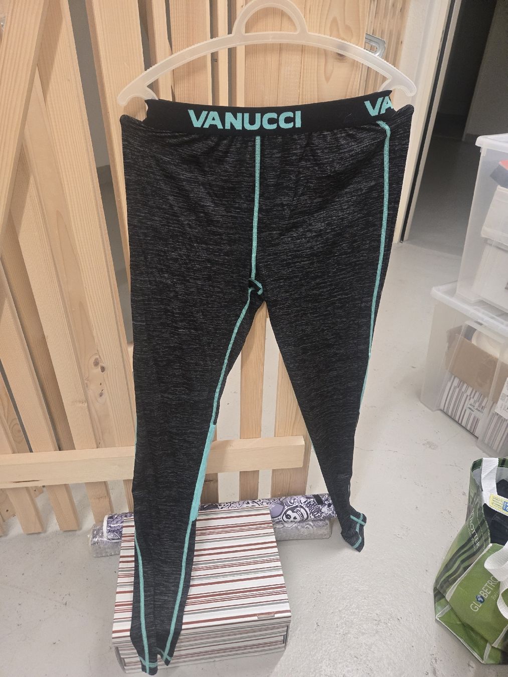 Sonstige Unterwäsche: Vanucci Funktionsshirt und Hose, Gr. S/M – Neu (gemäss Beschreibung) aus Itingen von saaaamy71 2