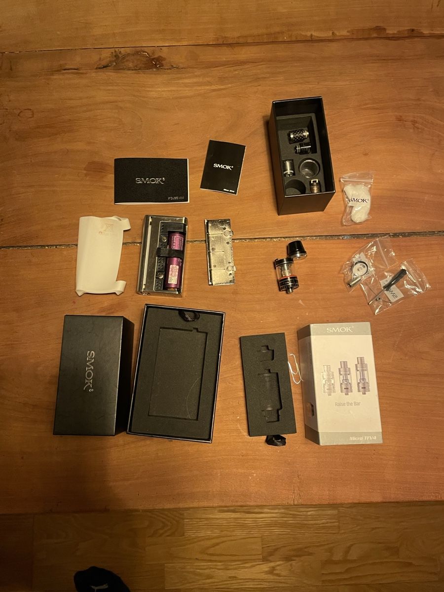 Altri Prodotti per fumatori: Smok Vape und Kopf: X Cube mini und Micro TFV4 – Usato da Bern venduto da Lepoint