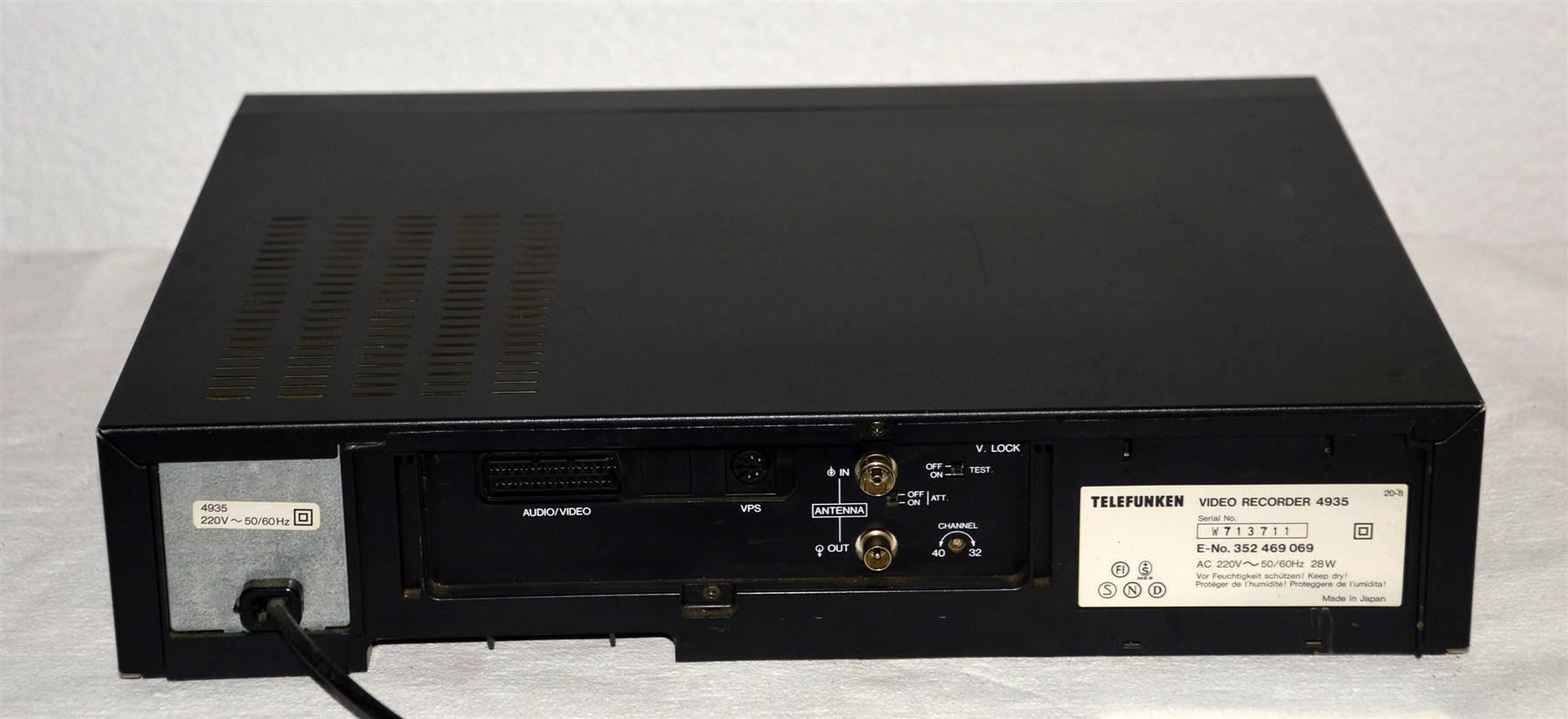 Registratori: Videorecorder VHS  Telefunkem 4935 magnétoscope – Usato da Collonges venduto da arashee 4