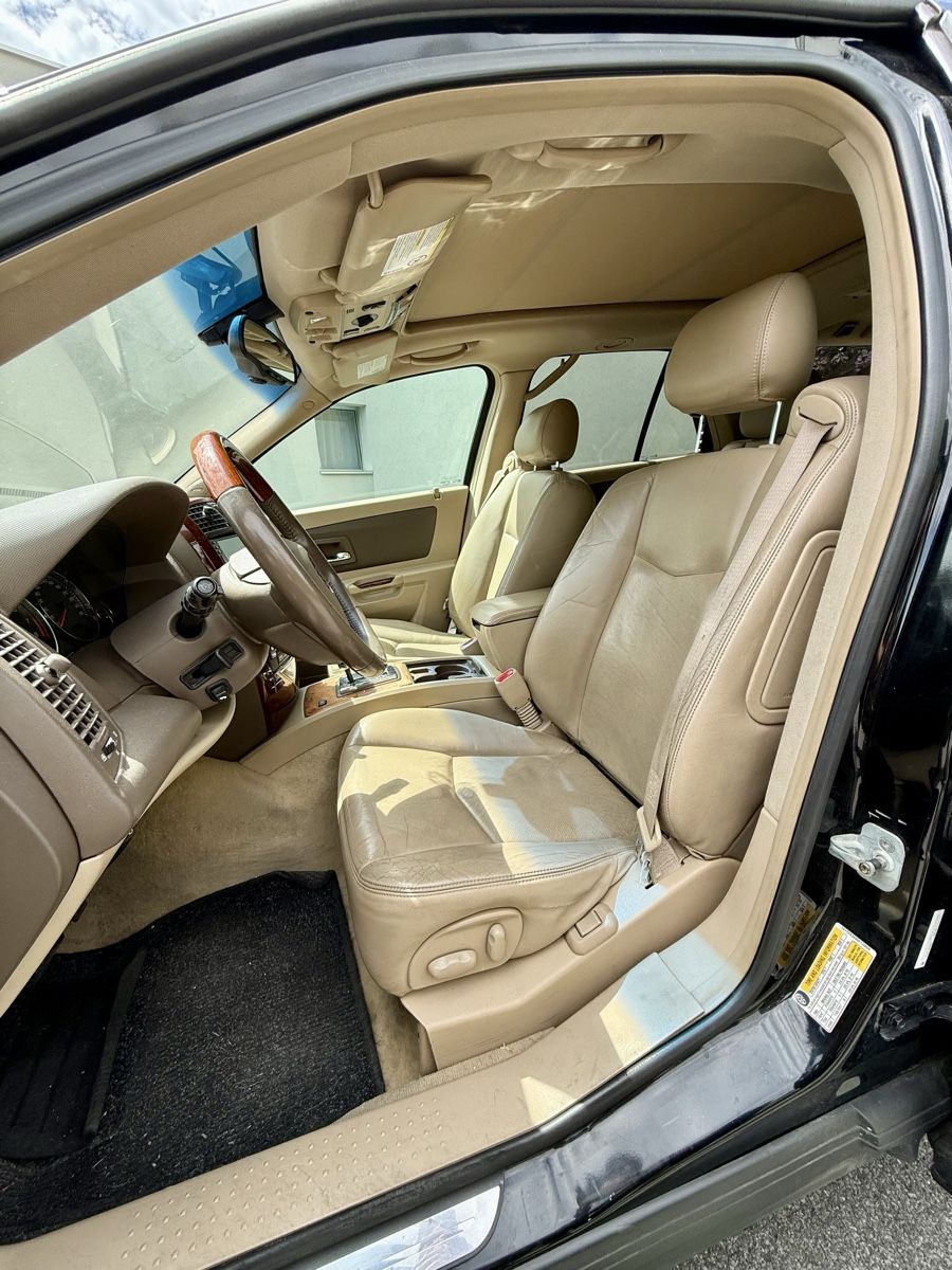 Cadillac Automobili: Cadillac SRX 4.6 Benzin mit 325 Ps. – Usato da Kriens venduto da Gun2000 4