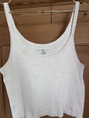 Brandy Melville Top beige