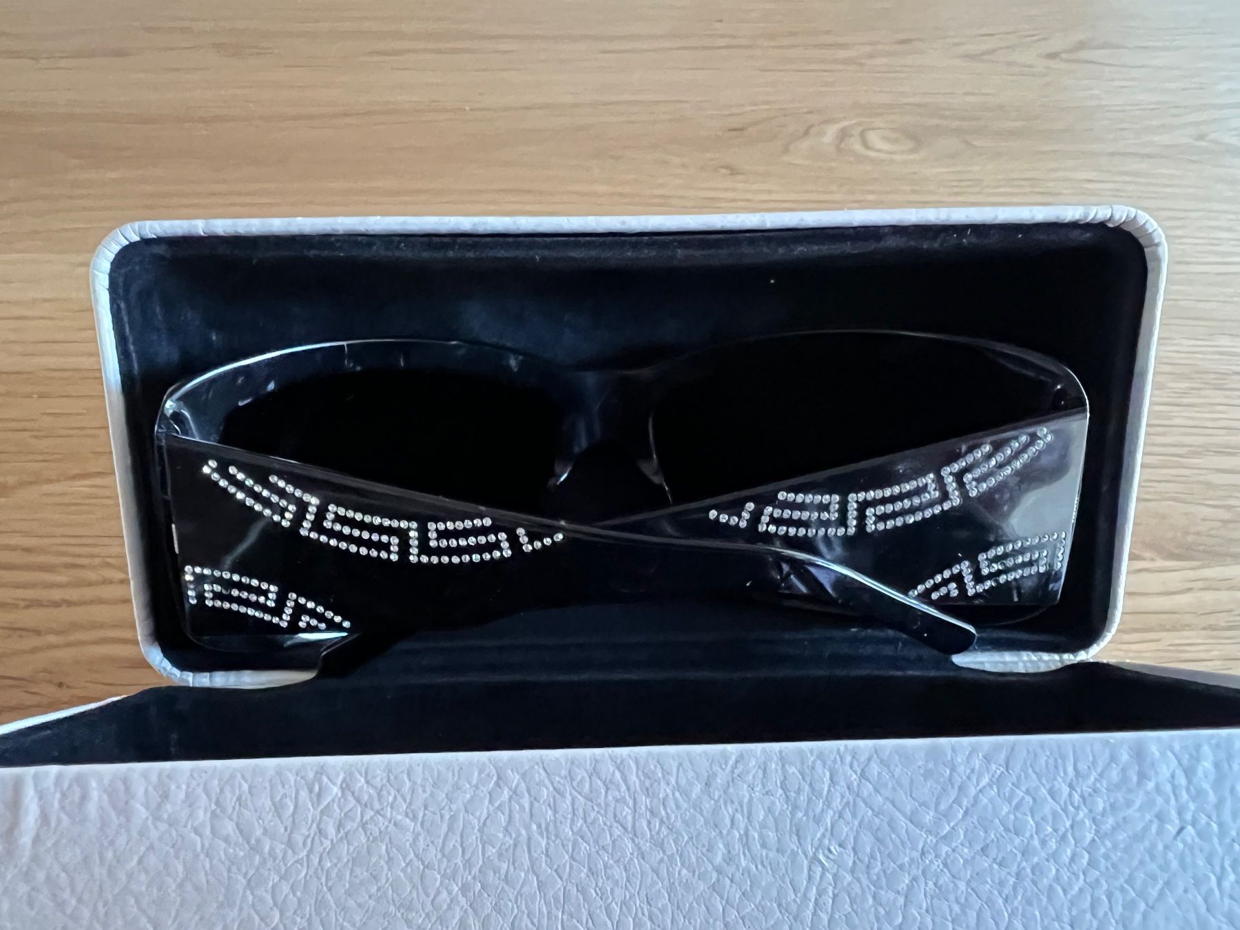Versace Occhiali & Lenti: VERSACE Sonnenbrille Damen – Usato da Brütten venduto da mcstern 6