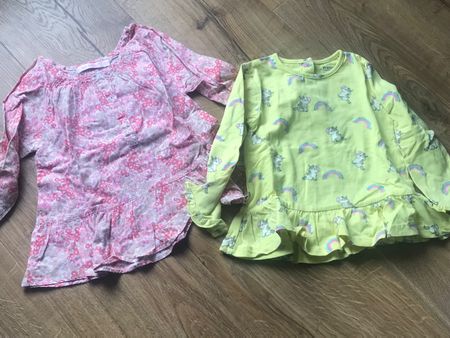2 Baby Girl Tops 18M 80cm