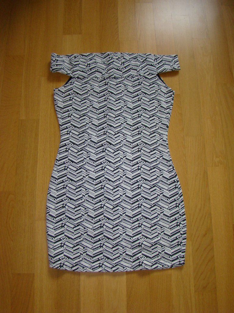 Mango Vestiti: Mango, robe / Kleid – Nuovo e nell'imballaggio originale da Lussery-Villars venduto da pousinete02 4