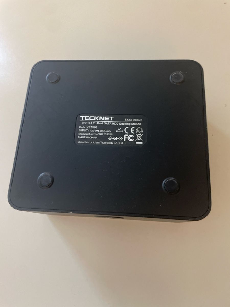 Dockingstation: Dock pour disques durs  – Gebraucht aus Uvrier von SzymonClivaz 2