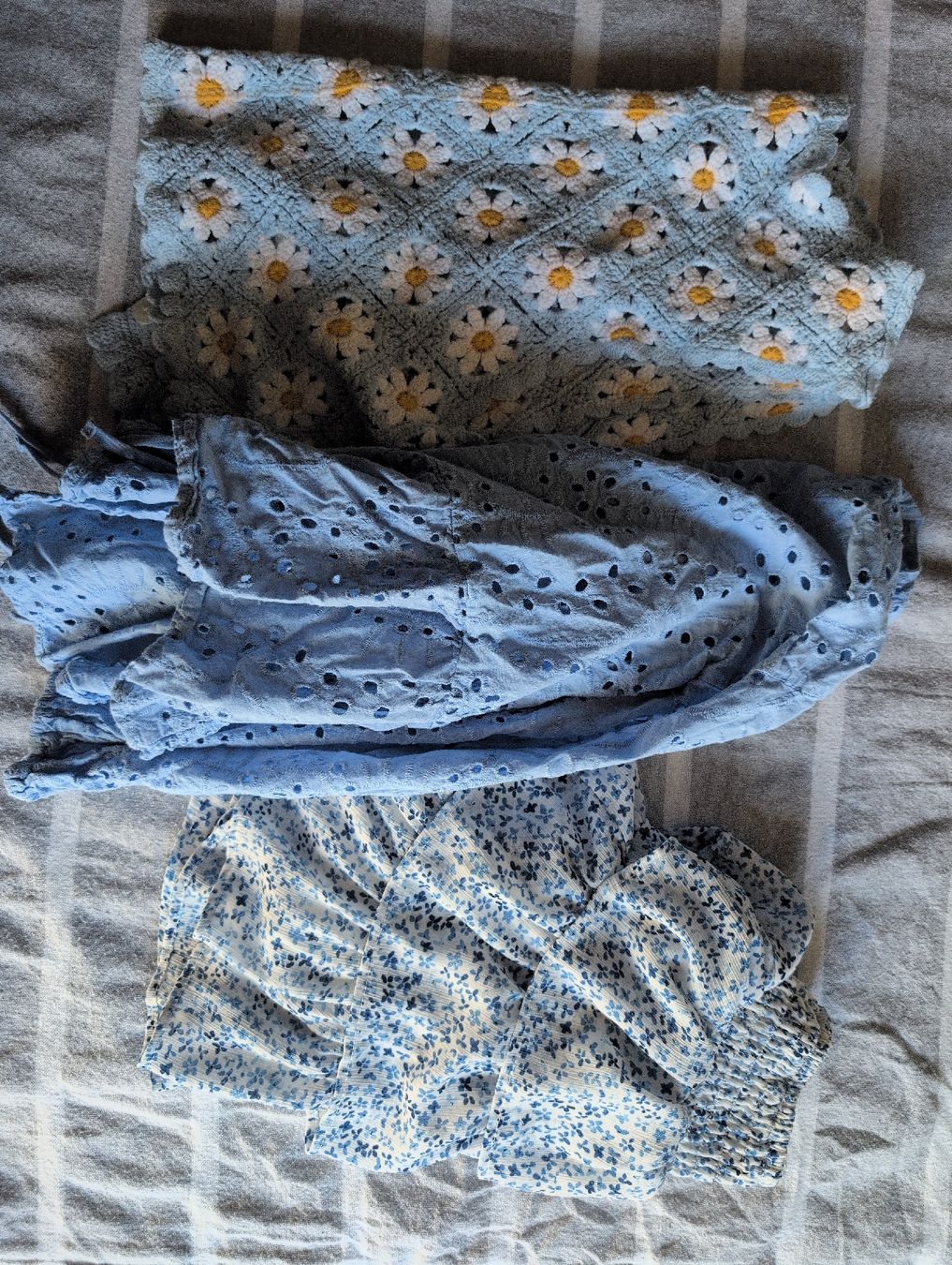 Kleiderpakete: kleiderset gr. xs/S  – Gebraucht aus Neuhausen von Bluesewingneedle