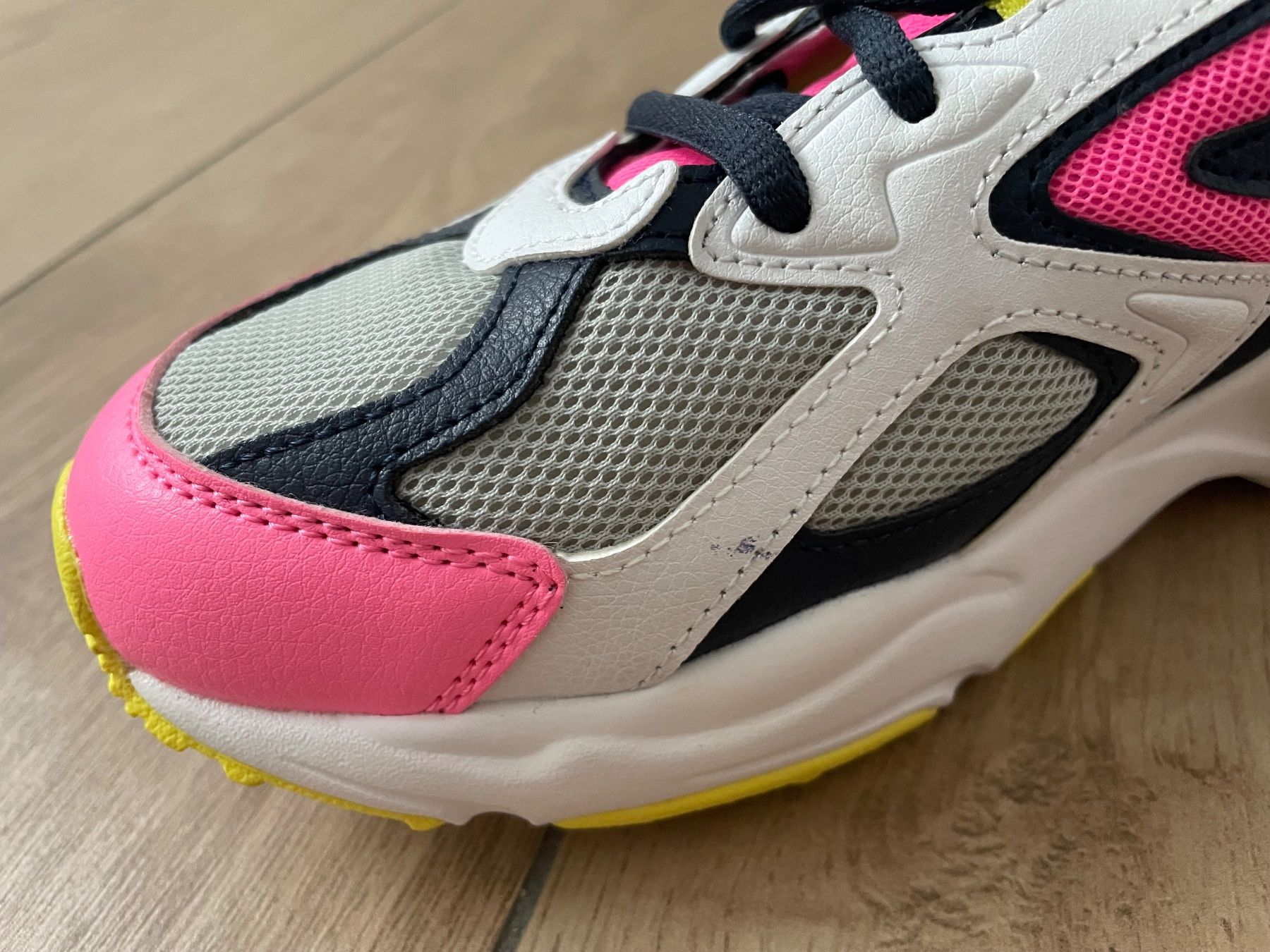 Fila Schuhe für Mädchen: Fila Turnschuhe Gr. 39 NEU – Neu (gemäss Beschreibung) aus Waltenschwil von hansnine 2