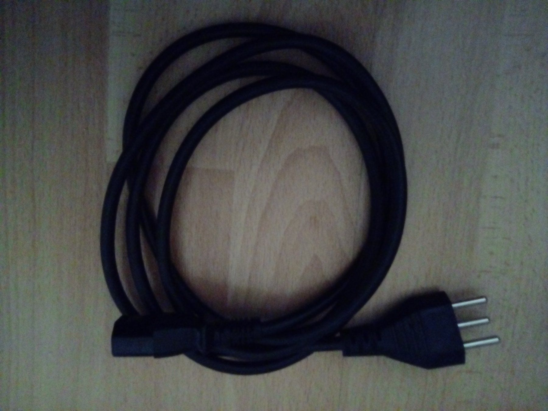Kabel: Computer Stromkabel PC Schwarz – Gebraucht aus Winterthur von Colonica