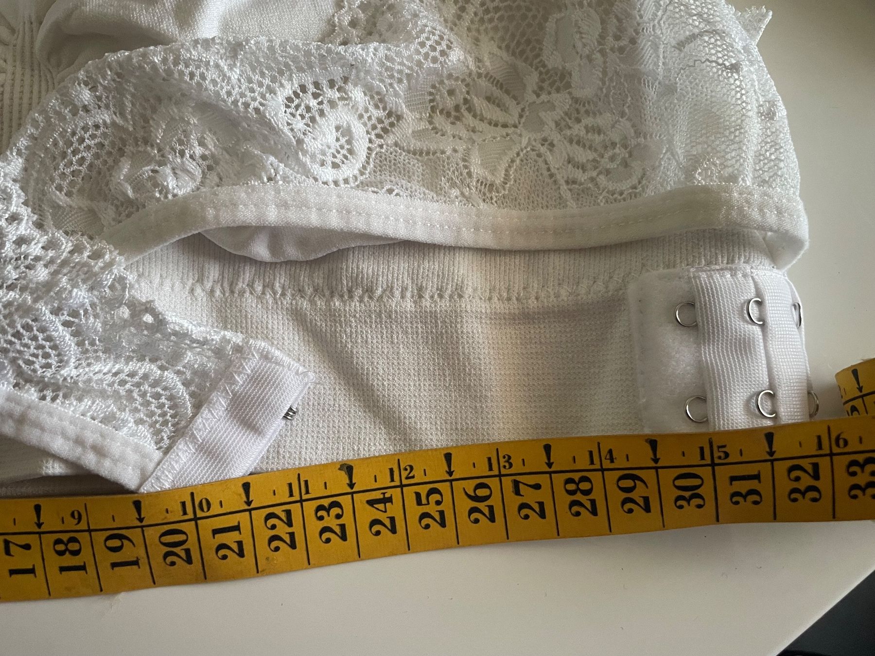 Altra biancheria intima: COMFORT BH WEISS - GRÖSSE L – Nuovo (secondo la descrizione) da Buchs AG venduto da fischli610 9