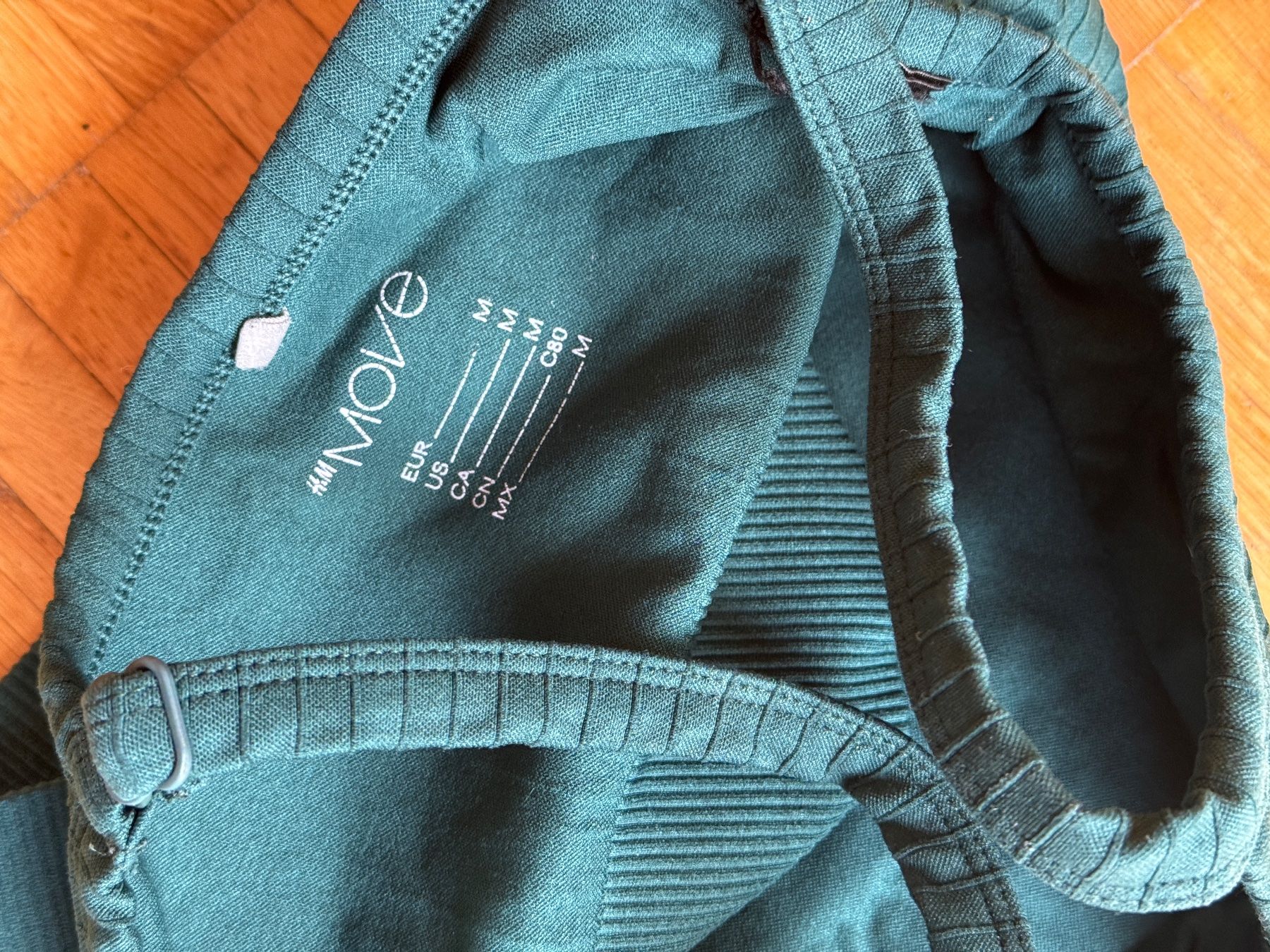 Top: Turquoise Ribbed Cropped Tank Top size S – Usato da Effretikon venduto da expiredrice 2