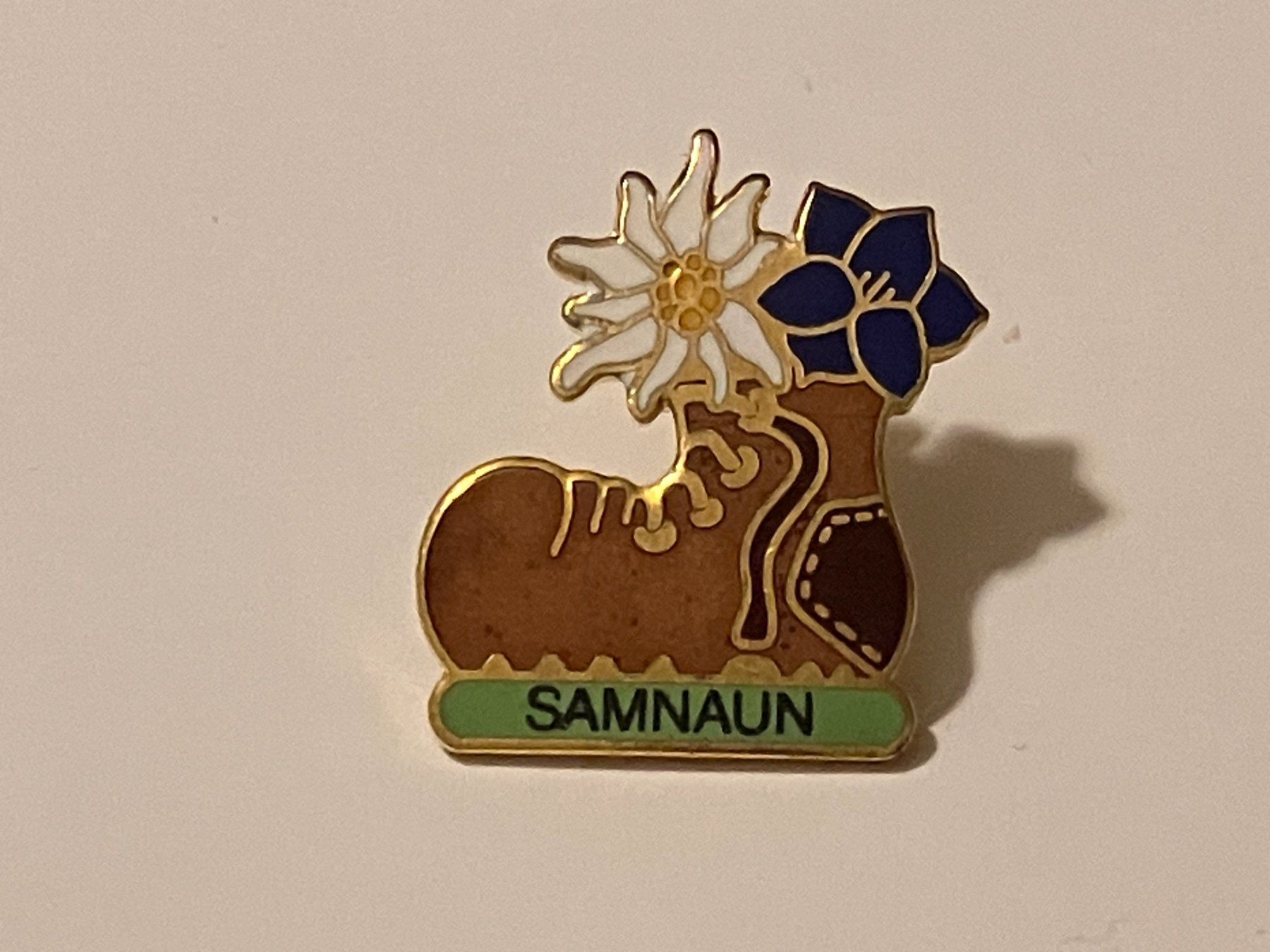 Placchette & Badge: 1 Pin Samnaun – Usato da Basel venduto da djwwpp