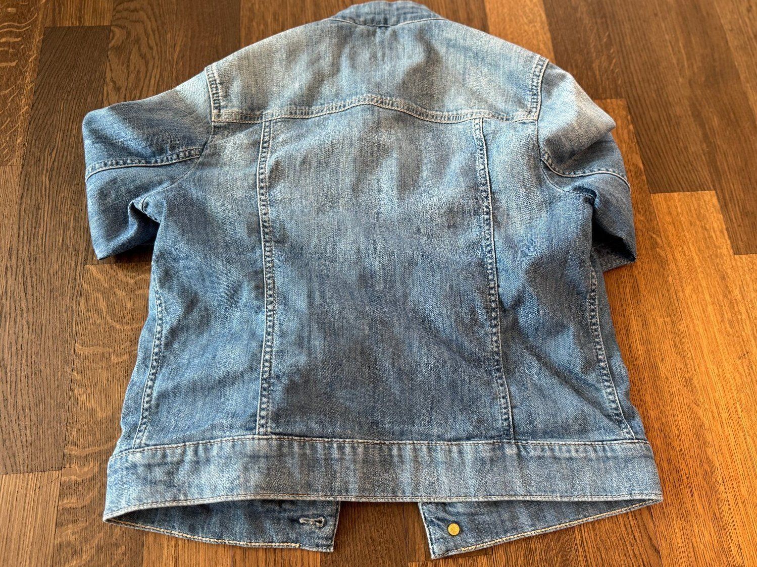 Giacche: Jeansjacke Grösse XS – Usato da Würenlos venduto da CaSteSeNievis 2