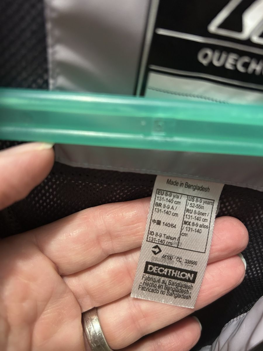 Decathlon Giacche & Cappotti: Regenjacke Quecha 134 – Usato da Jona venduto da Tidy76 2
