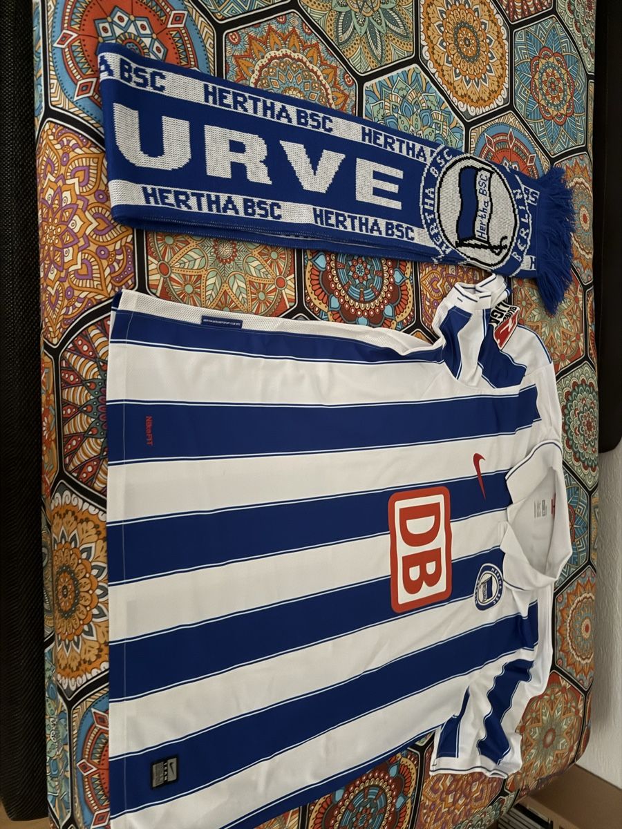 Nike Leibchen & Hosen: Fan Dress Hertha BSC  – Gebraucht aus Matzendorf von scbern08