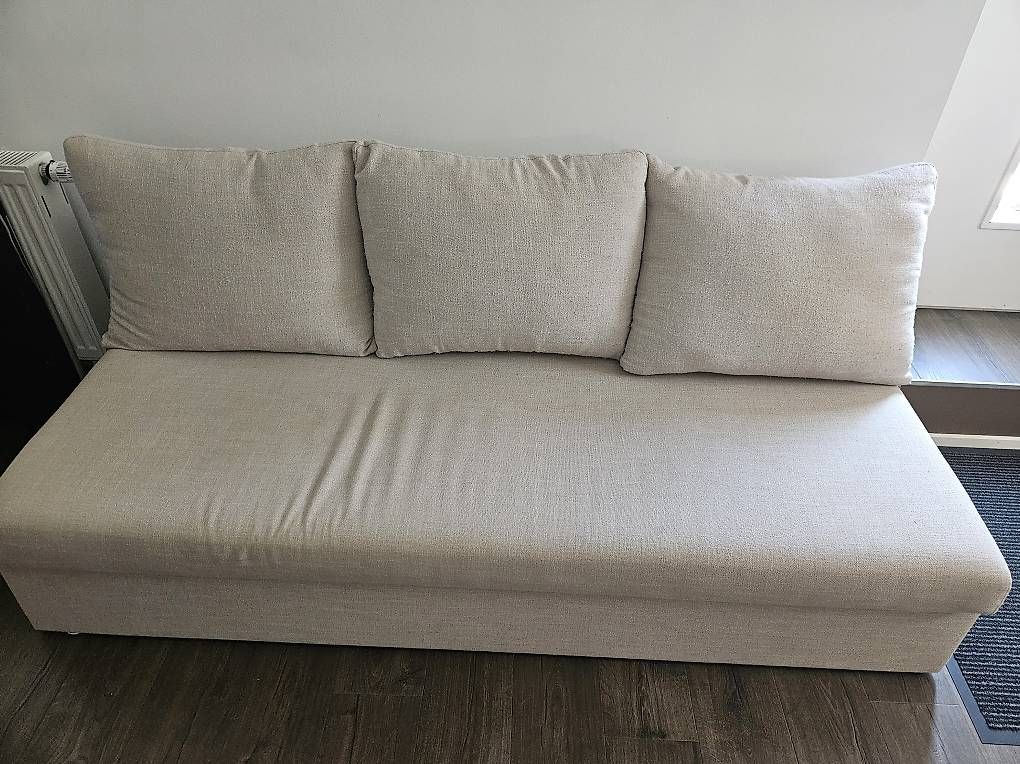 Sofas: Schlafsofa zu verschenken – D'occasion à Lupsingen par KatharinaB.