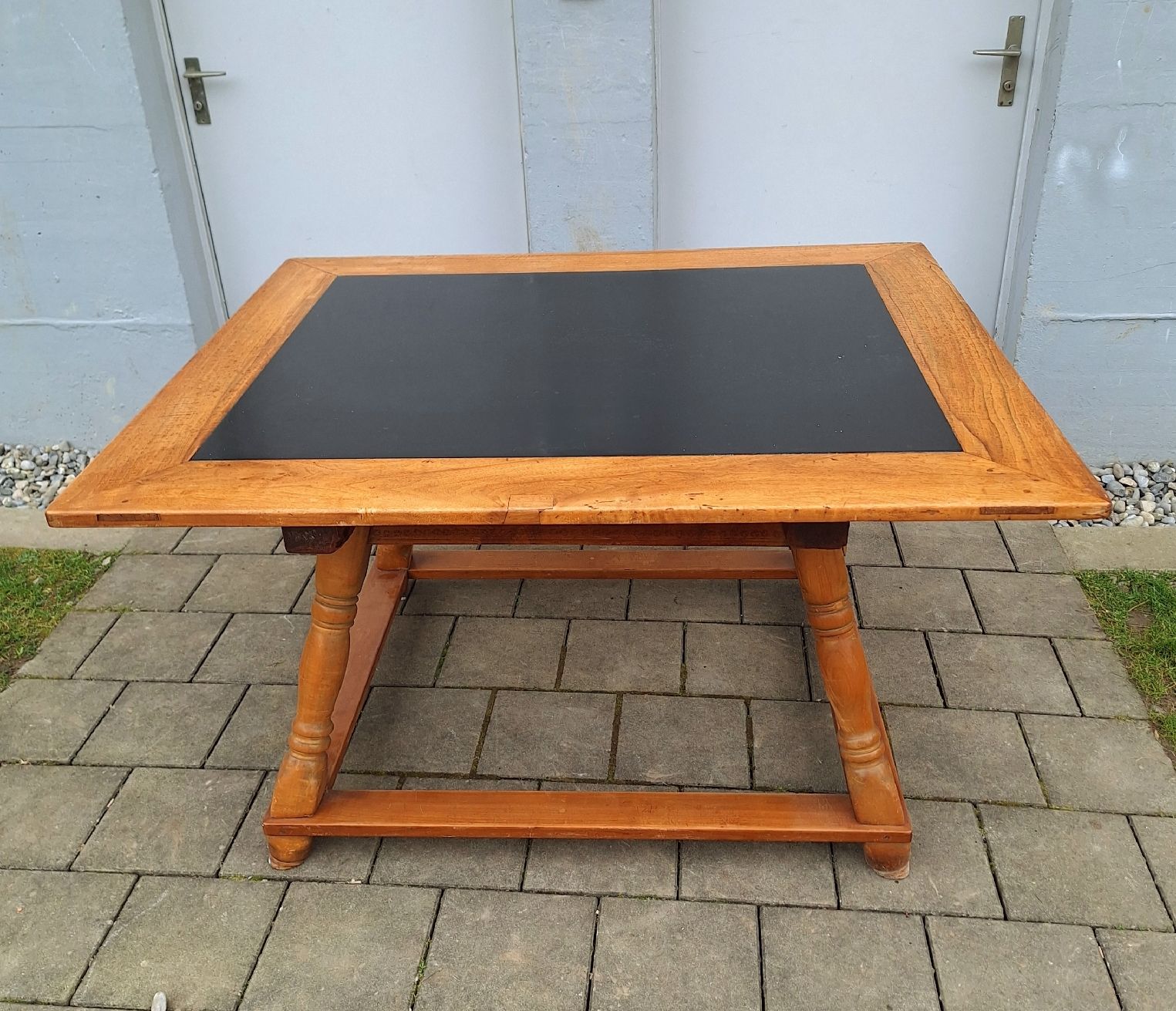Tische: Antike Biedermeier Schiefertisch Barocker Stil  Nussbaum 19J – Gebraucht aus Fahrweid von SMILE.5