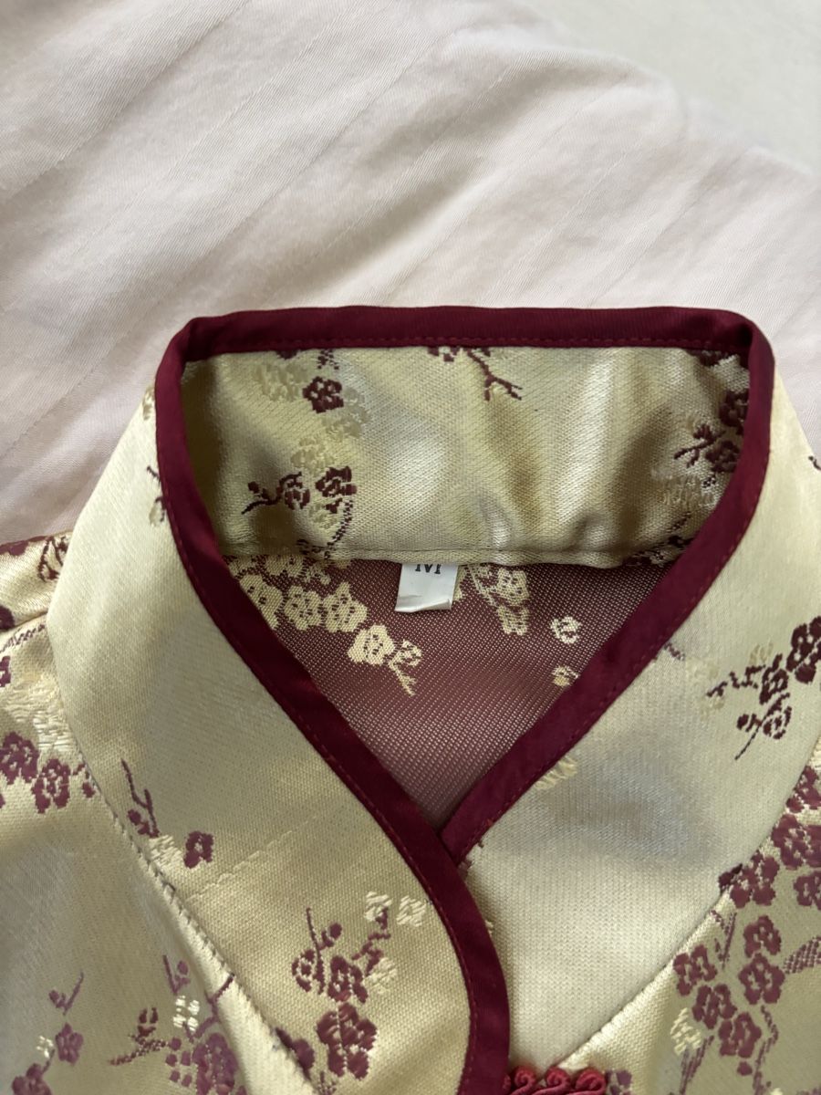 Blusen: Asiatische Bluse – Gebraucht aus Wädenswil von Gagegia 2