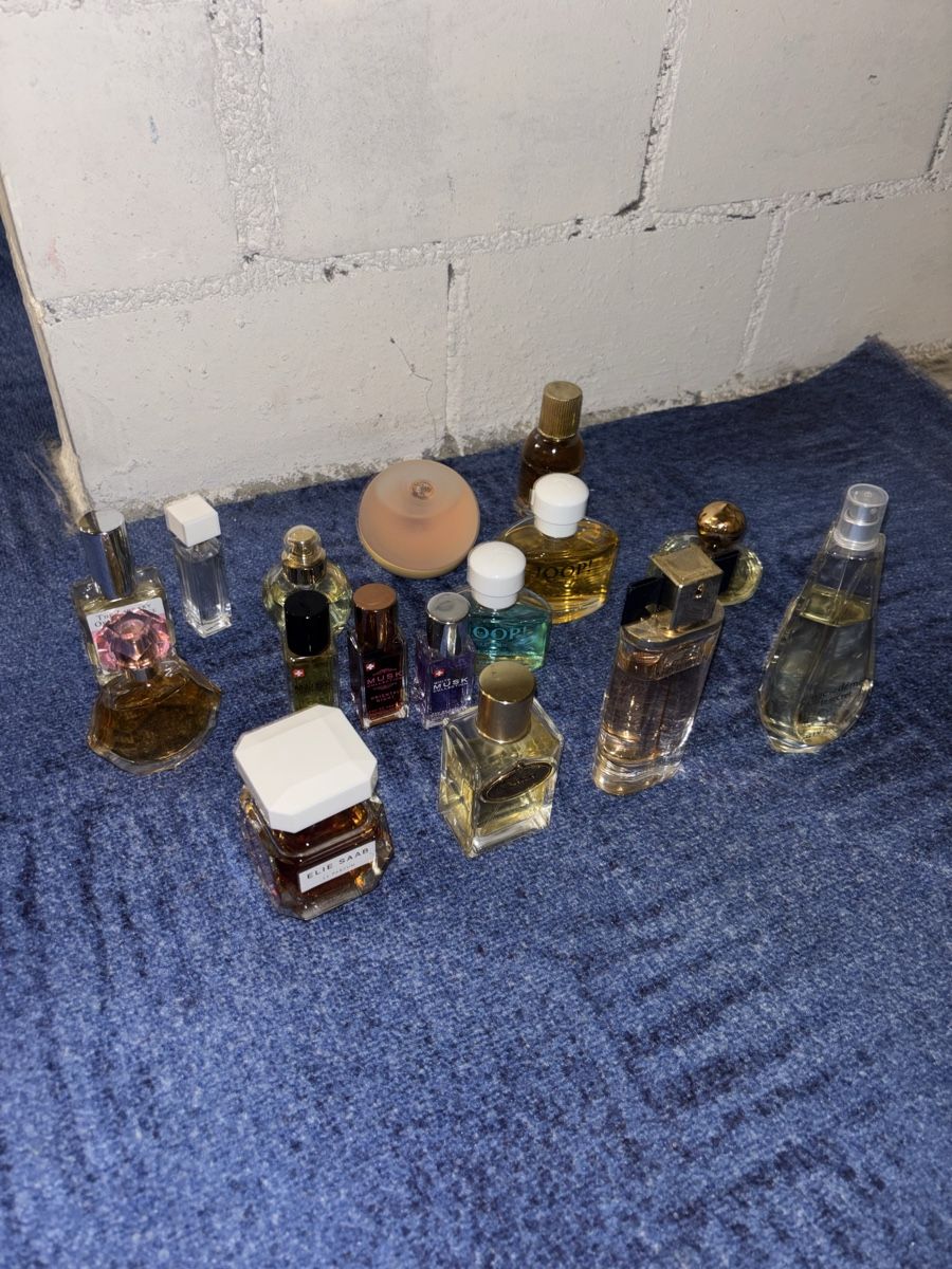 Profumi & Eau de Toilette: Diverse Parfümflakons / Parfümsammlung als Deko oder Sammlun – Usato da Seengen venduto da mih._98 2