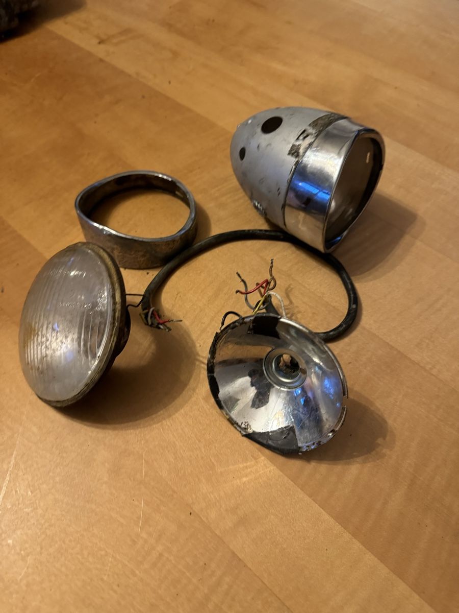 Parti ricambio per ciclomotori: Mofa Lampen – Usato da Dübendorf venduto da Sachs621 2