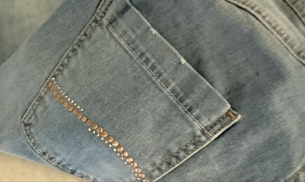 Pantaloni: Leichte Sommer-Jeans Capri, Grösse 36 – Usato da Lyss venduto da Sibella56 1