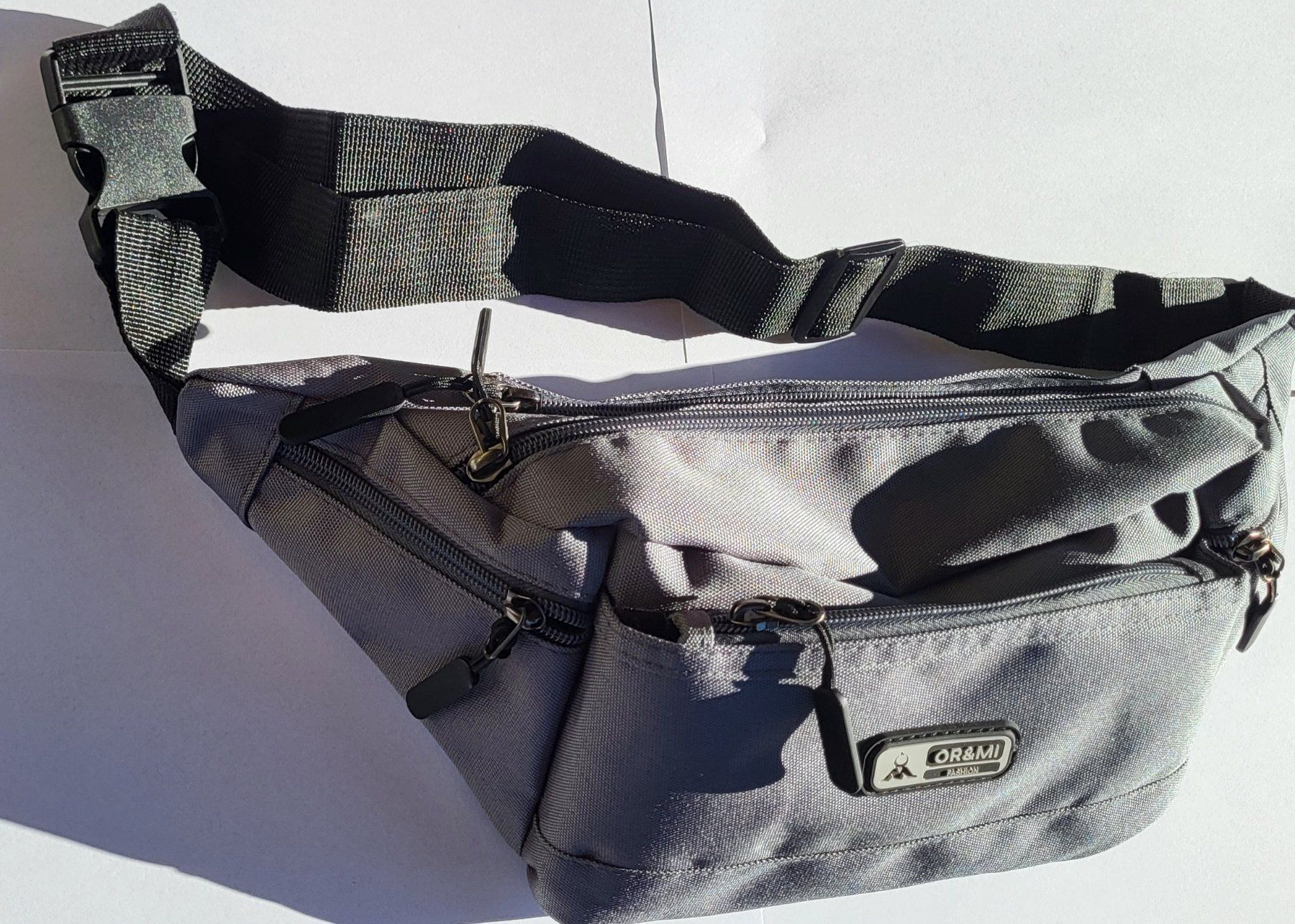 Sacs: Graue Bauchtasche – Neuf avec emballage d'origine à figino par ame_frv2 1