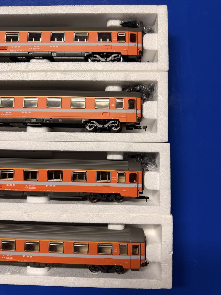 Roco Modellini di ferrovie: 4x Eurofima 1. Klasse Wagen – Nuovo e nell'imballaggio originale da Frick venduto da Freddoo93 2