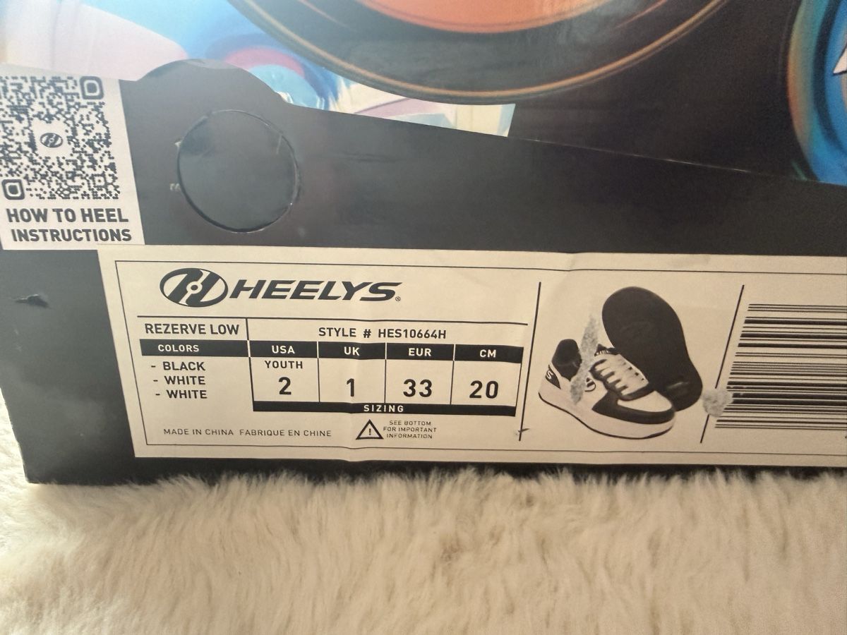 Patins à roul. & inline: Heelys Schuh mit Rolle  – Neuf avec emballage d'origine à Zürich par Sebi.063 4
