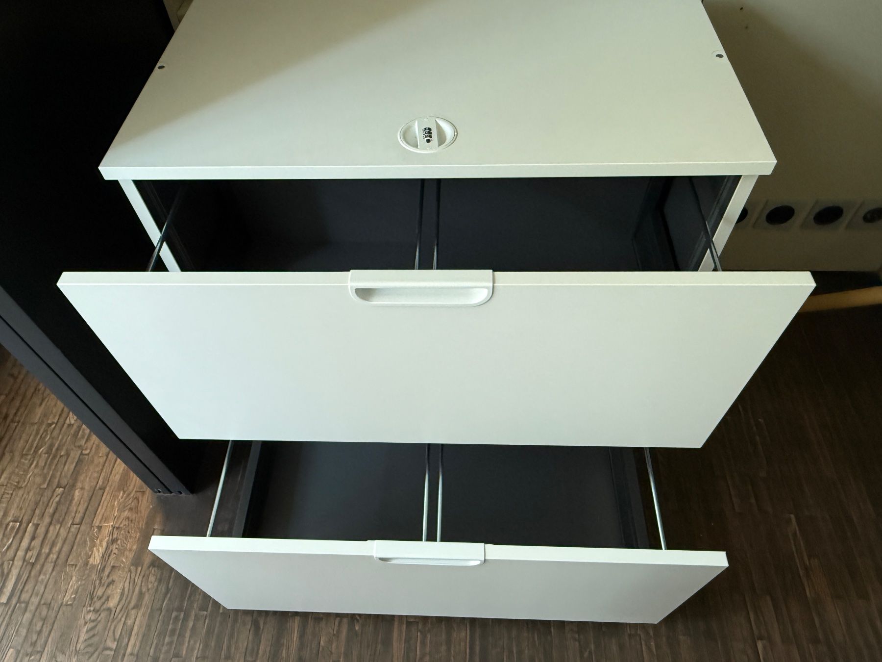 Ikea Schränke: IKEA GALANT Aktenschrank abschliessbar – Gebraucht aus Schinznach Dorf von Guan7470 4