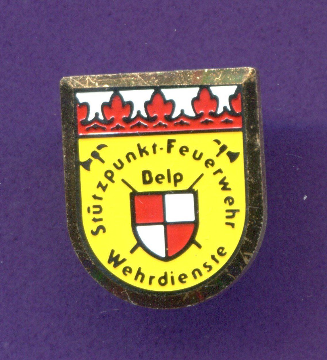 Placchette & Badge: Feuerwehr  BELP – Usato da Winterthur venduto da Sammleroase