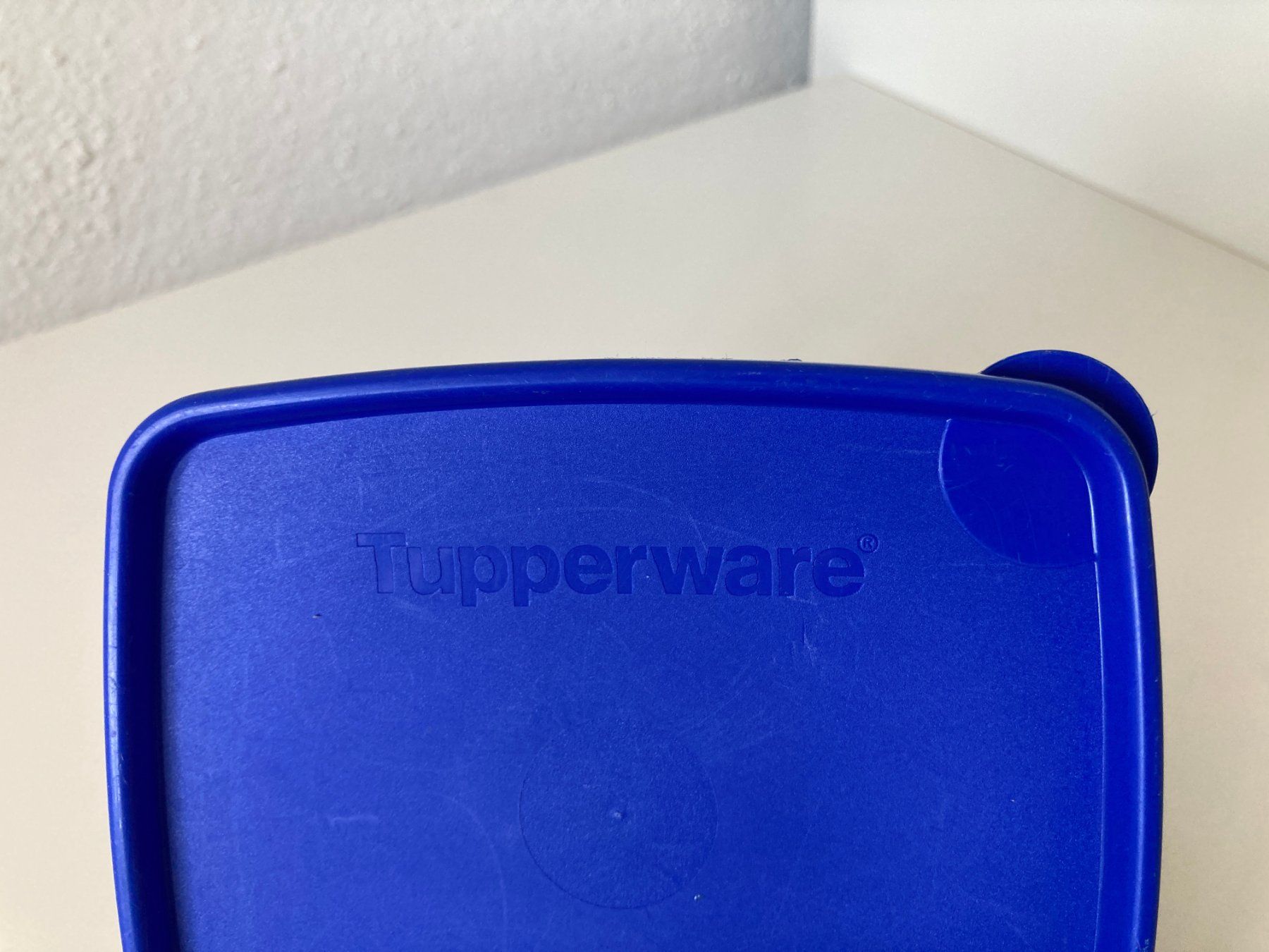 Tupperware Behälter & Ähnliches: Boîte Tupperware bleue et blanche – Gebraucht aus Biel/Bienne von almercaa 1
