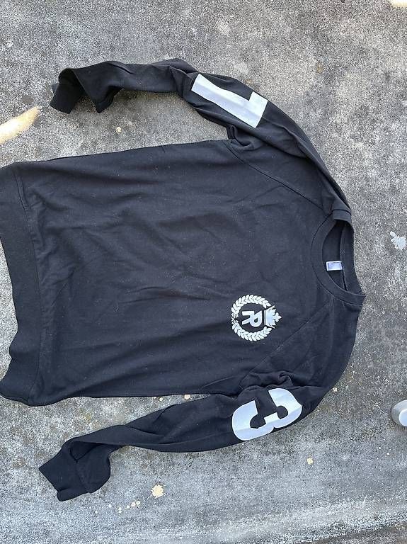 Pulls & Sweat-shirts: Black Mozart Pullover (Ryan Leslie) – D'occasion à Zürich par lin_92hw