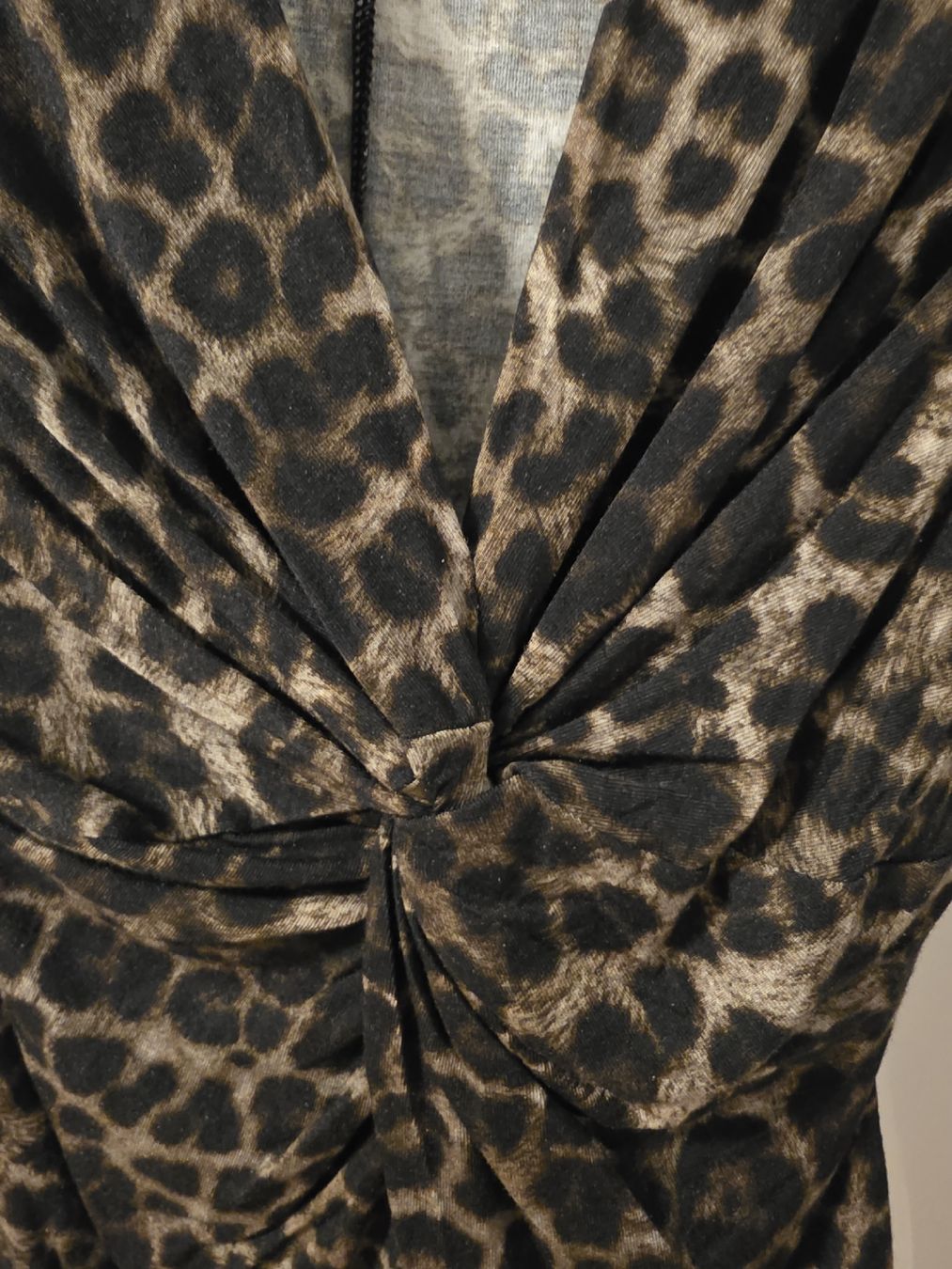 Intimissimi Camicette: Leopard body long sleeve from Intimissimi – Nuovo (secondo la descrizione) da Zürich venduto da lit_n7pb 1