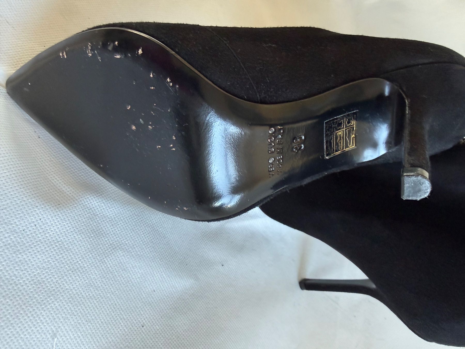 Scarpe da donna: Bottines en daim noir avec deux fermetures éclairs – Usato da Vernier venduto da ley_yqh9 6