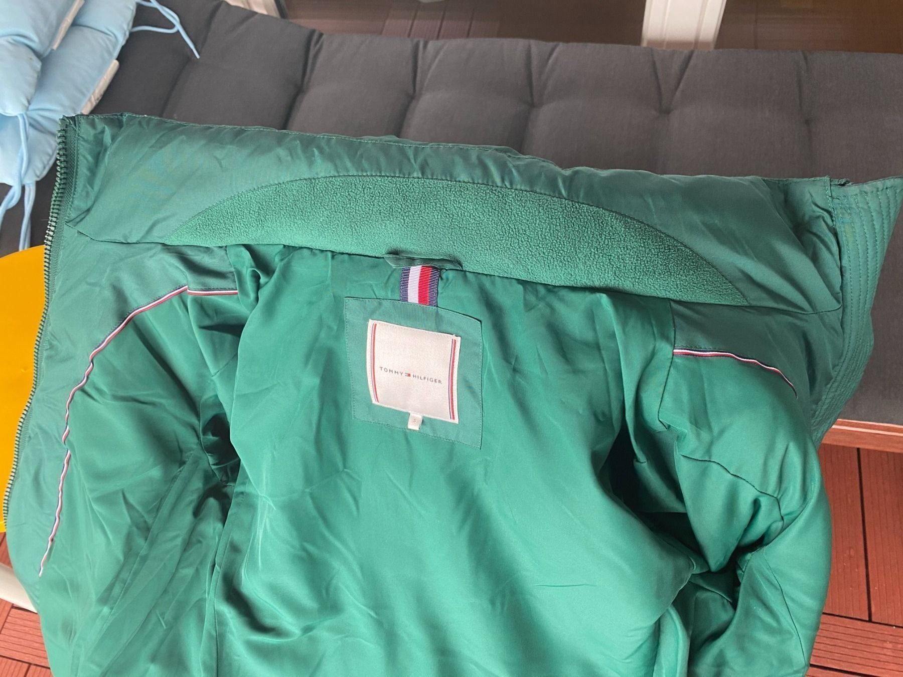 Tommy Hilfiger Cappotti: 🟢Tommy Hilfiger Wintermatel S super warm – Usato da Dübendorf venduto da Levintreyer 8