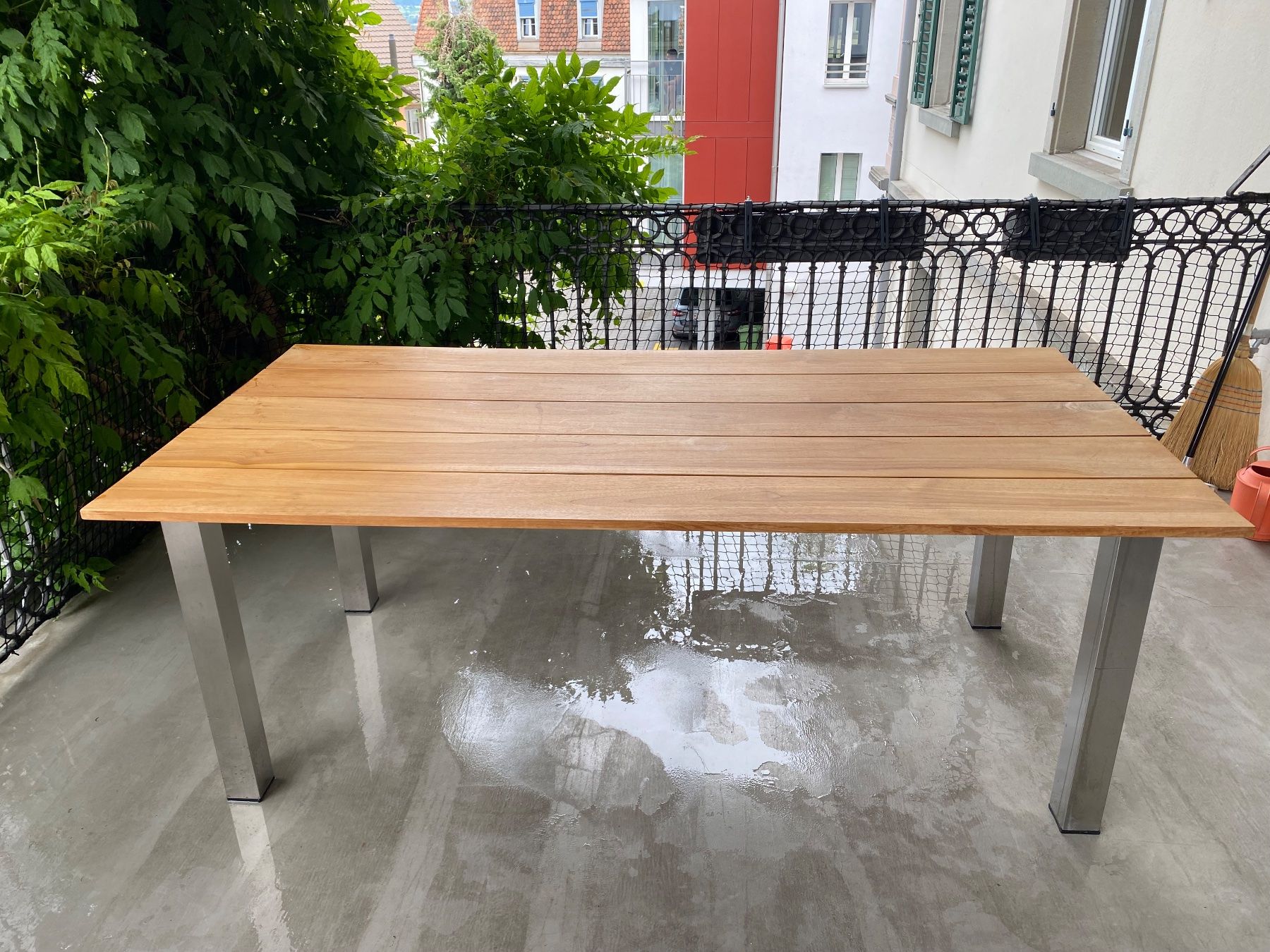 Livique Tavoli: Gartentisch von Livique – Usato da Horgen venduto da Nathigruen 1
