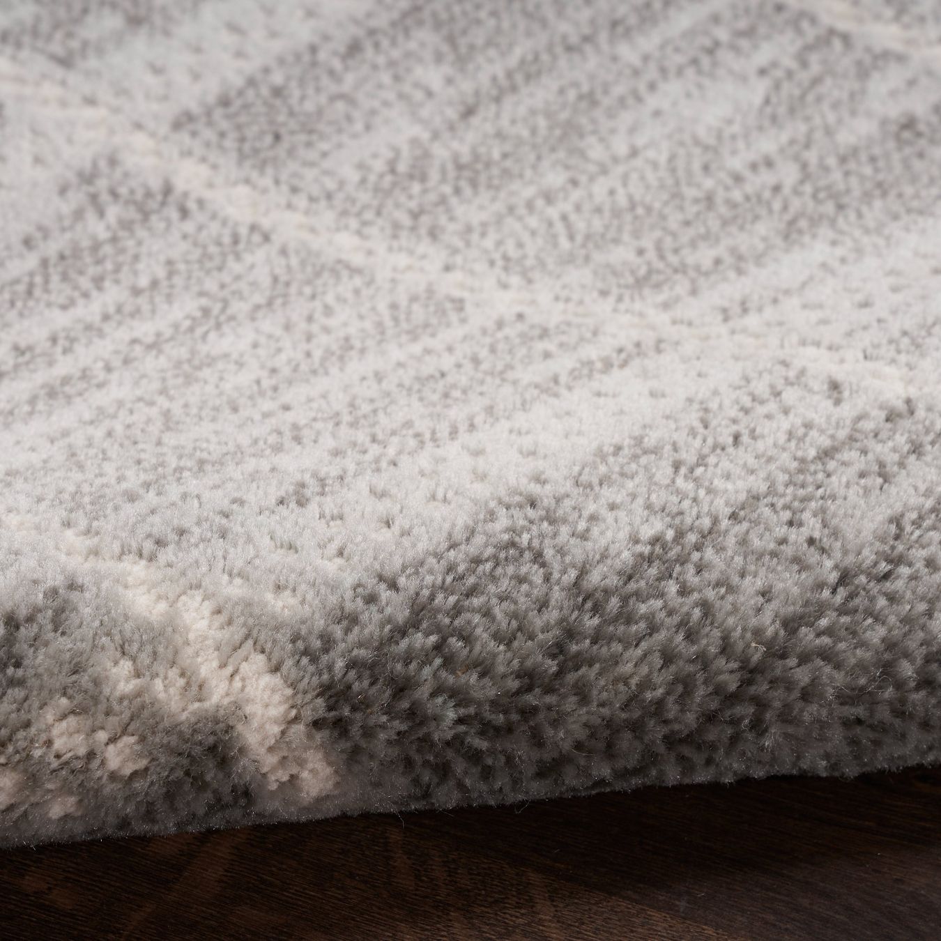 Teppiche: TEPPICH – Neu (gemäss Beschreibung) aus Zürich von NE-0 3